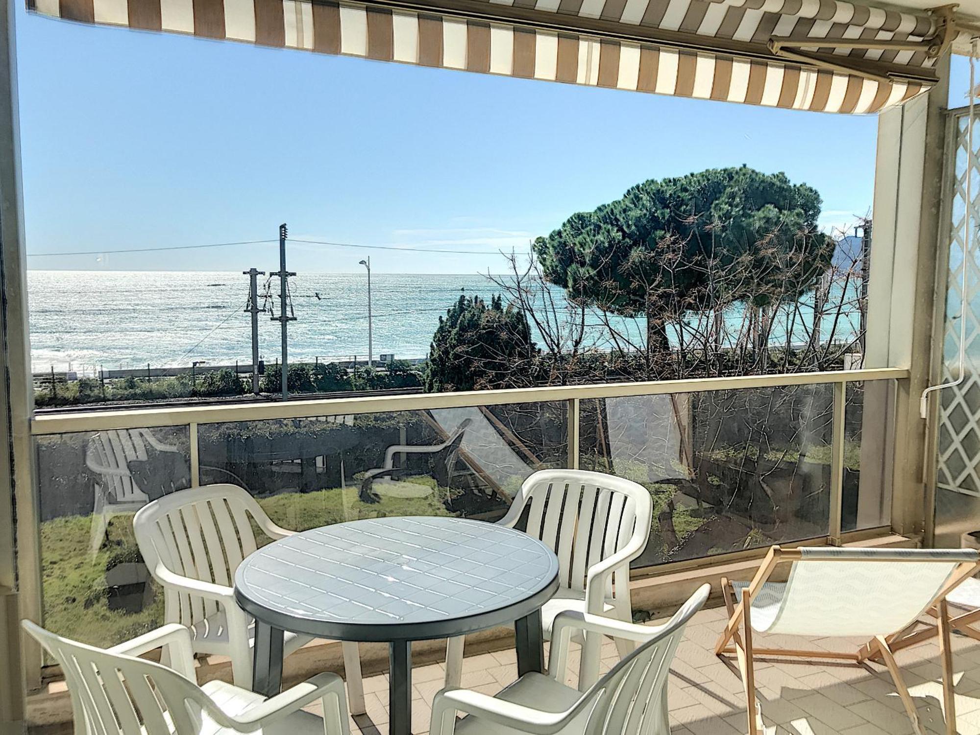Appartement Bord De Mer, Terrasse Vue 228l *